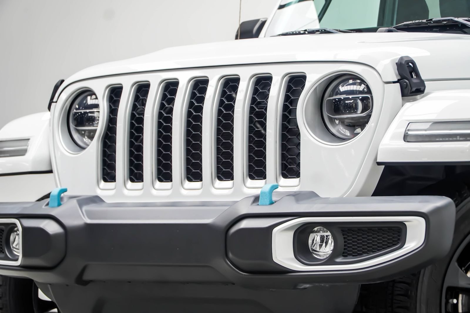 Used 2021 White Jeep Unlimited Sahara 4xe image 2