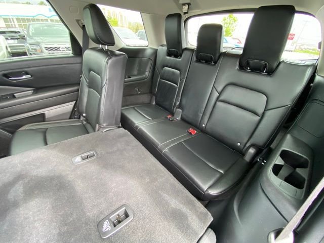 Used 2022 Gray Nissan SL image 48