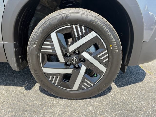 New 2026 Gray Nissan SV image 11
