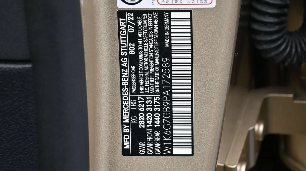 Used 2023 Gold Mercedes-Benz S 580 image 27