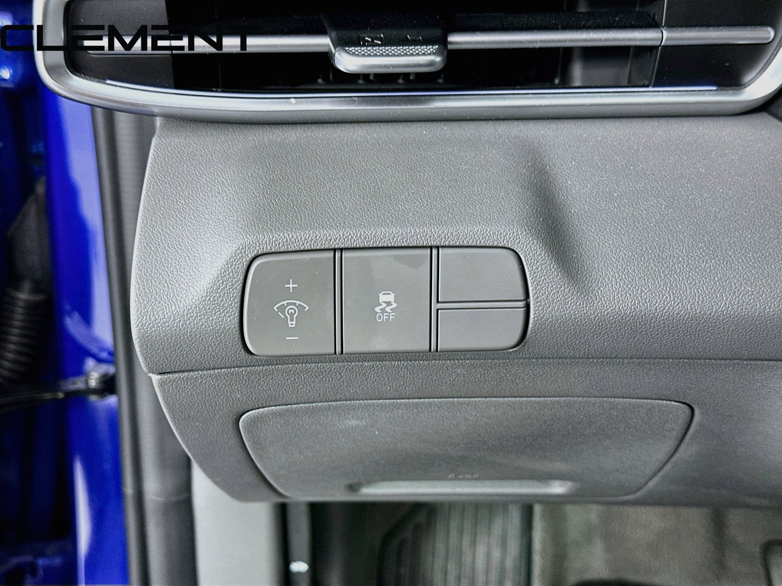 Certified Used 2025 Blue Hyundai SEL Convenience image 13