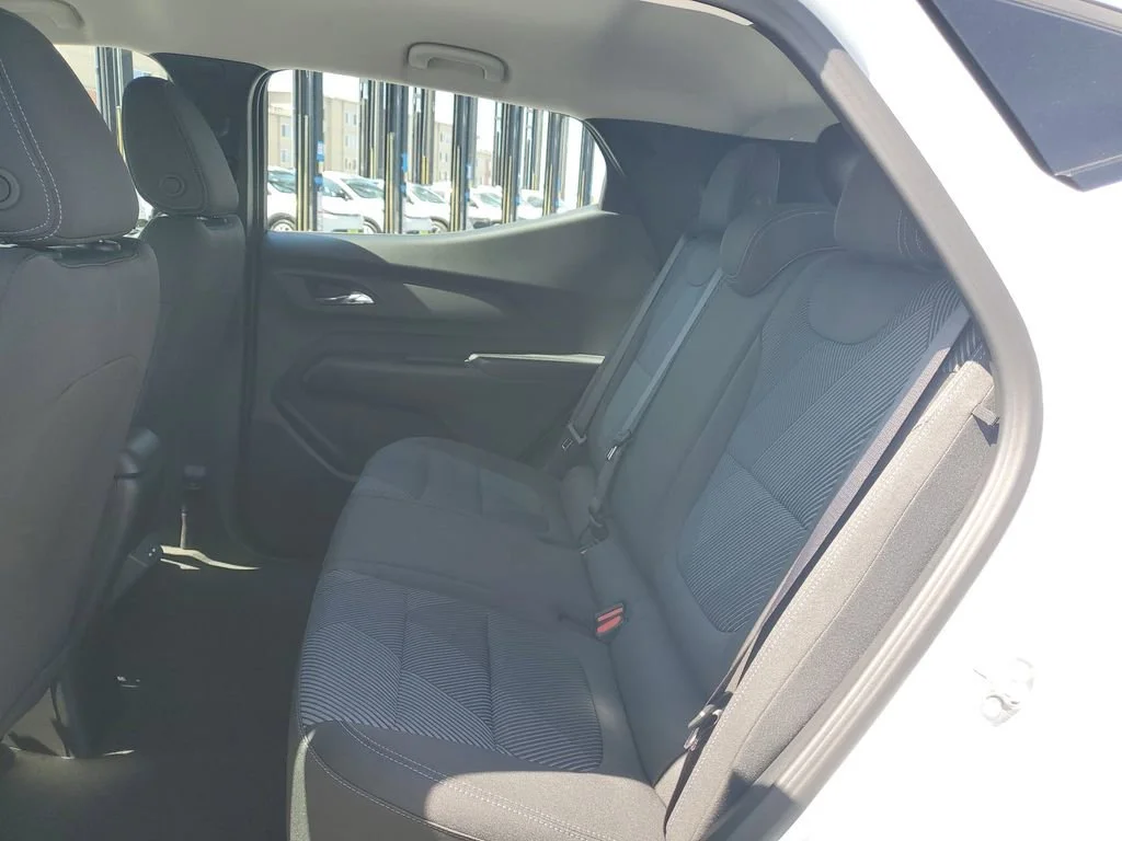 New 2027 Summit White Chevrolet LT image 13