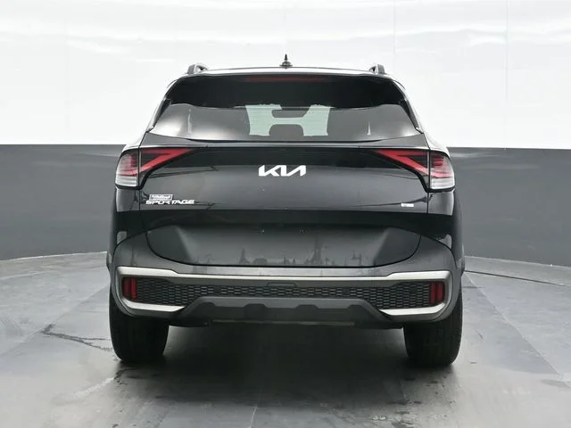 Used 2023 Black Kia X-Line image 2