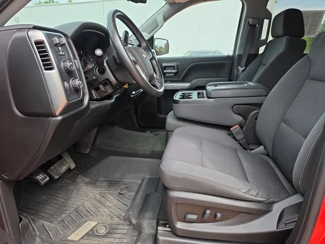Used 2018 RED HOT Chevrolet LT image 17
