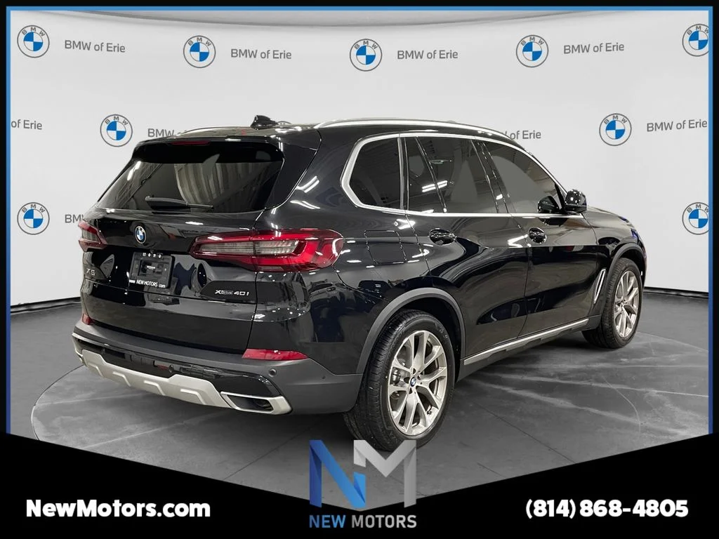 Used 2021 Black Sapphire Metallic BMW xDrive40i image 5