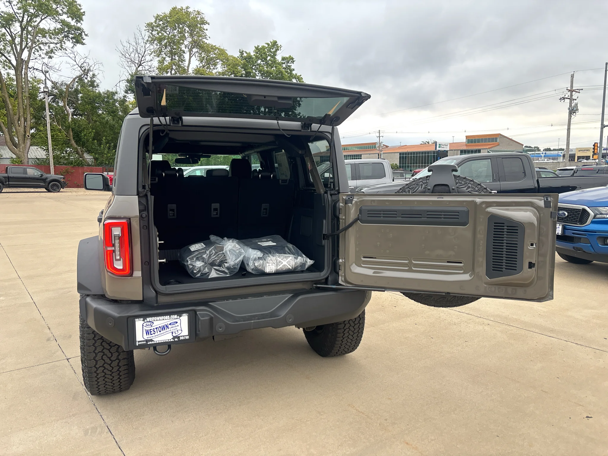New 2026 Marsh Gray Ford Outer Banks® image 21