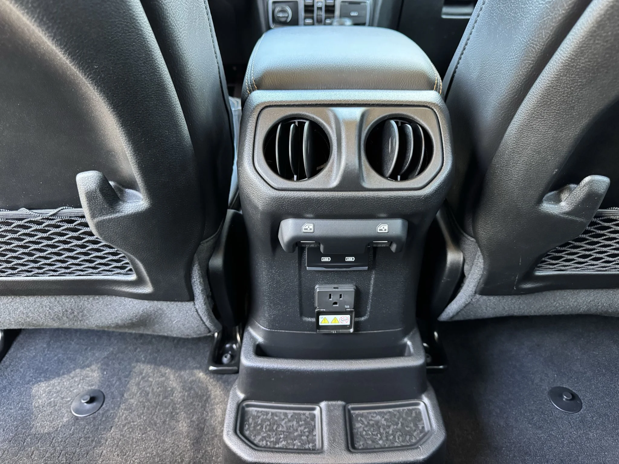 Used 2024 ANVIL CLEAR COAT Jeep Sahara image 31
