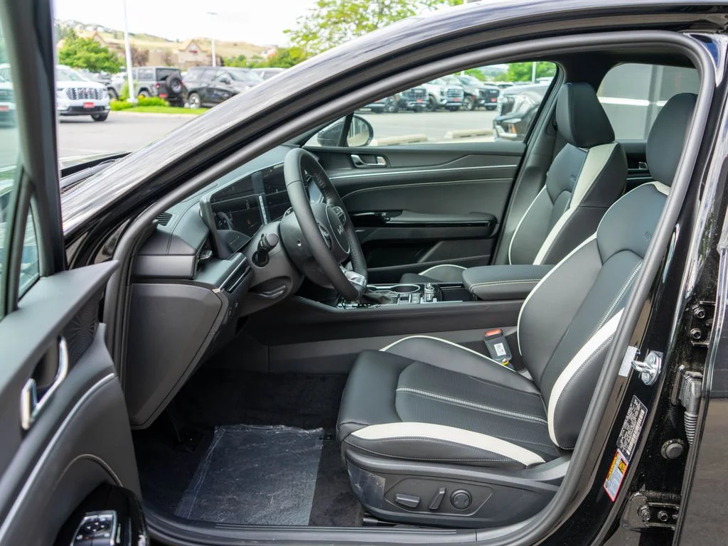 New 2026 Aurora Black Pearl Kia GT-Line AWD image 11