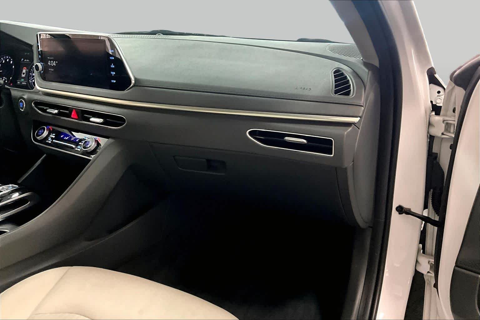 Used 2023 Serenity White Hyundai SEL image 19