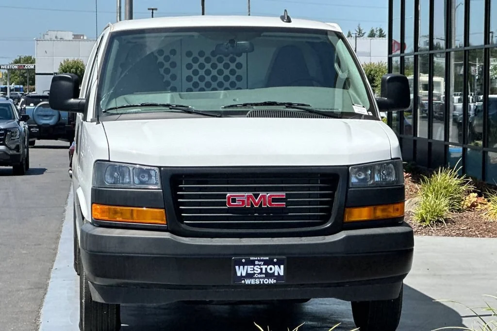2025 GMC Savana Cargo Work Van - Photo 6