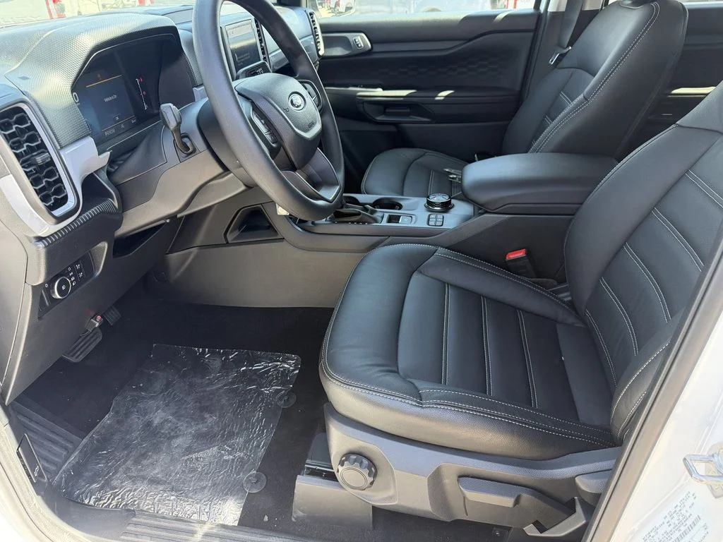 New 2025 Oxford White Ford XL image 23