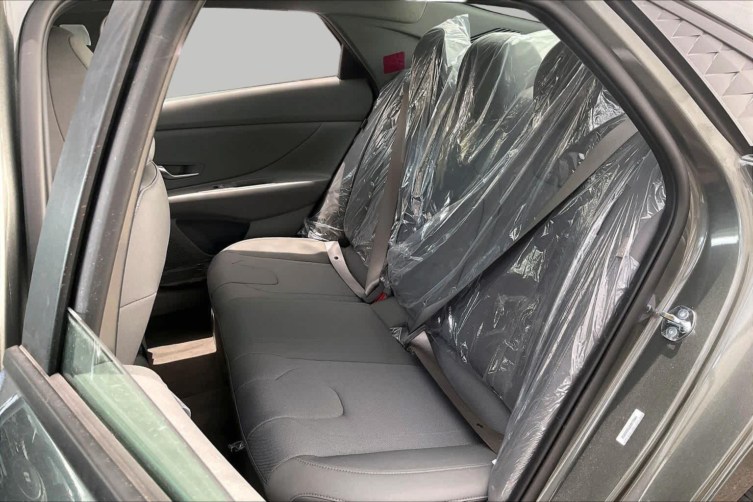 Used 2026 Amazon Gray Hyundai SE image 21