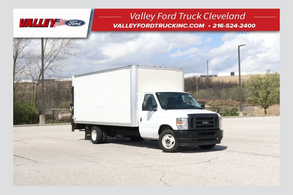2024 Ford E-Series DRW E-350 Super Duty 176 in WB's photo
