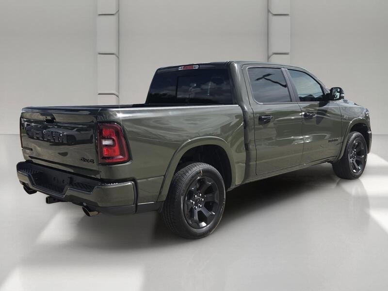 New 2027 Tank Exterior Paint RAM BIG HORN 4X4 CREW CAB 5