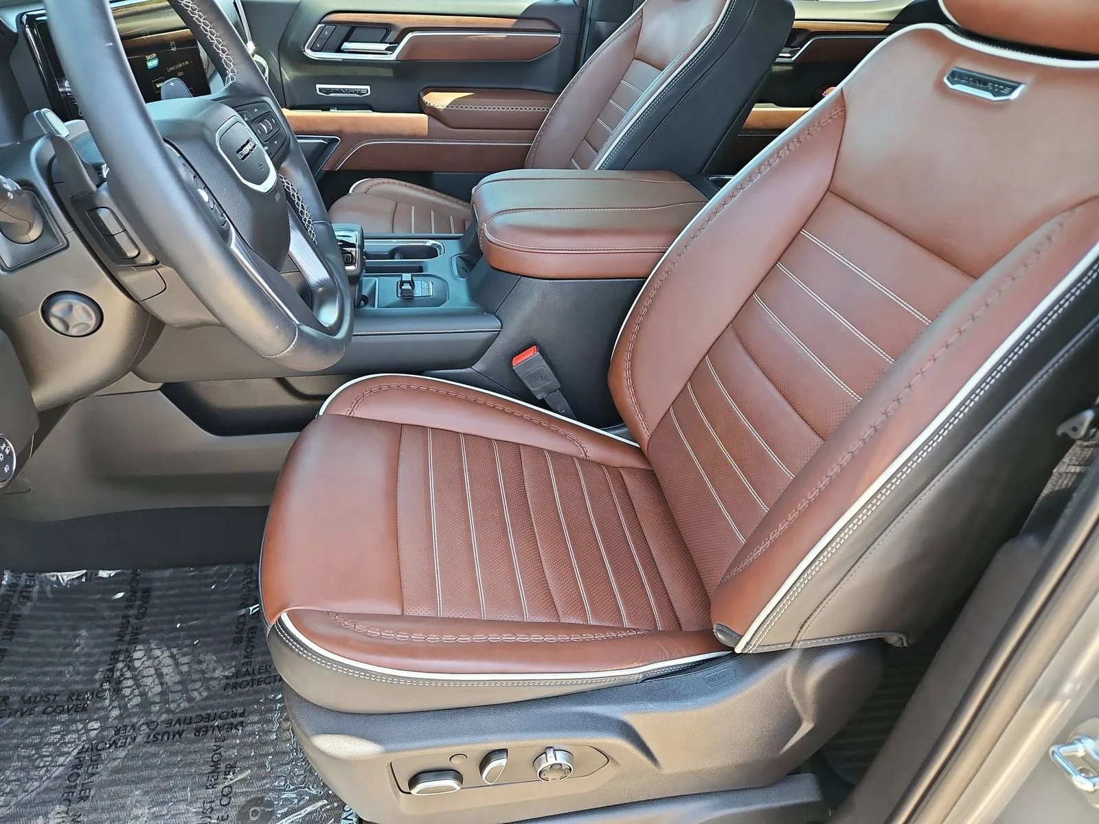 Used 2025 Sterling GMC Denali Ultimate image 11