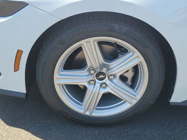 New 2026 Oxford White Ford EcoBoost Premium image 5