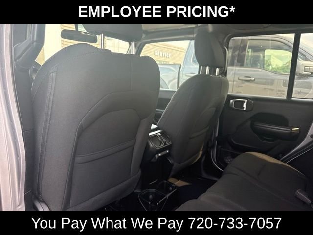 Used 2020 Silver Jeep Unlimited Sport S image 11