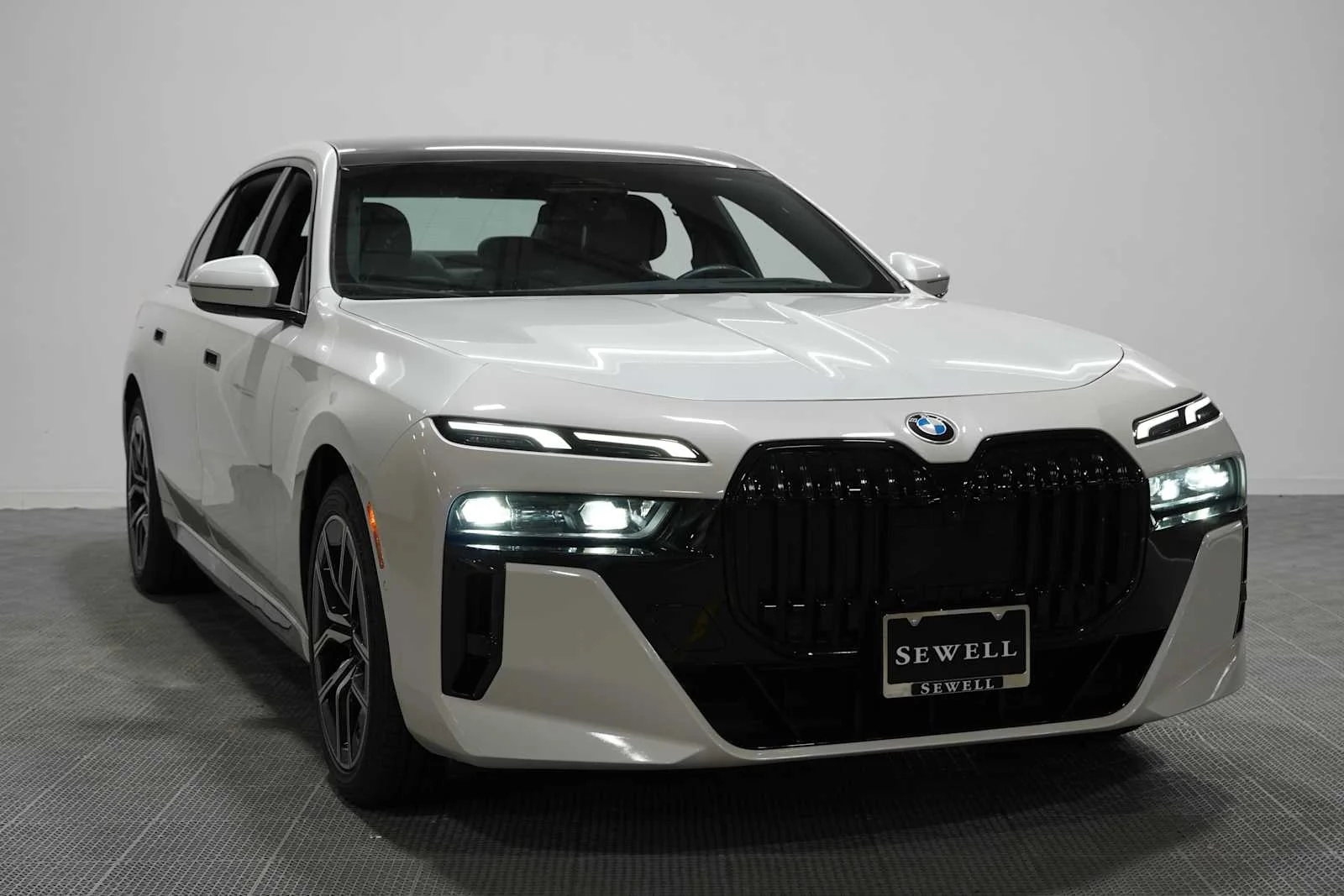 Certified Used 2023 Mineral White Metallic BMW 760i xDrive image 3