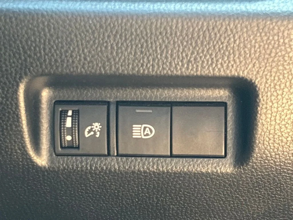 Used 2019 Gray Toyota XLE image 24