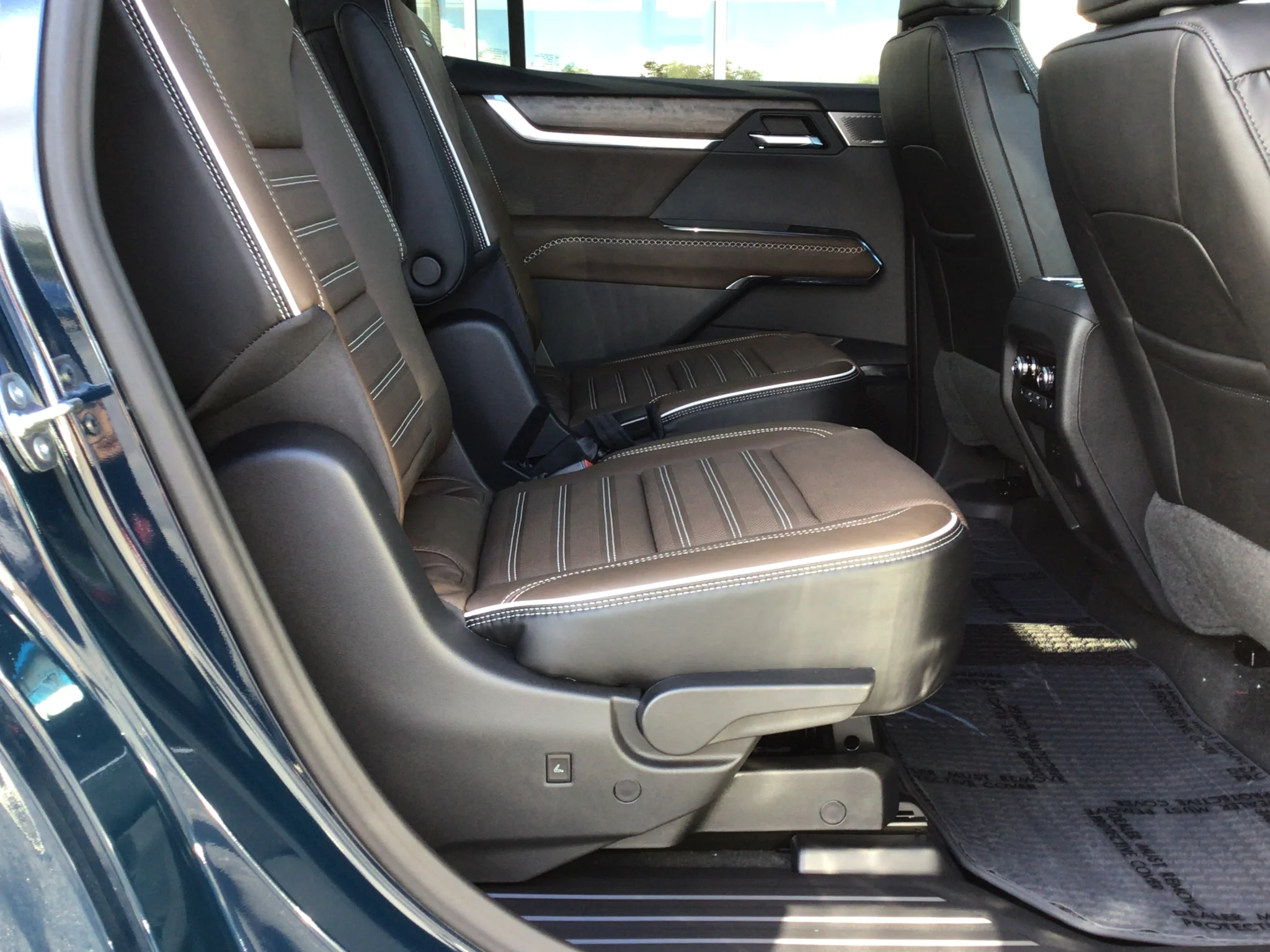 New 2027 Ink GMC Denali Ultimate image 7