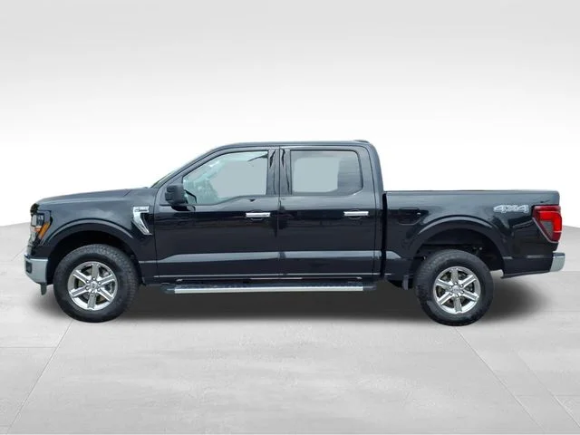 Used 2025 Black Ford XLT image 7