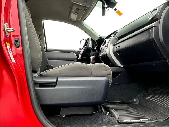 Used 2018 Red Toyota SR5 image 34