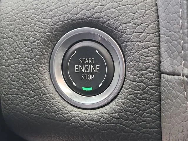 Used 2024 Onyx Black GMC Denali image 35