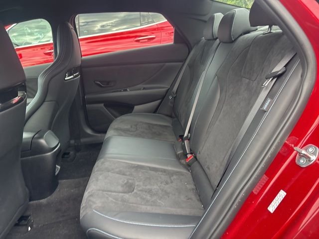 Used 2024 Ultimate red Hyundai  image 7