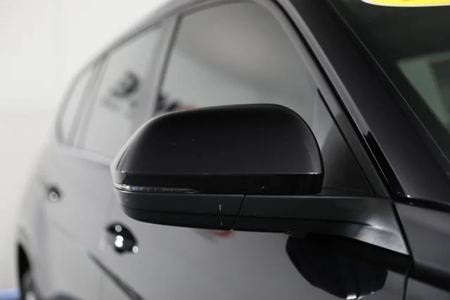 Used 2019 Black Volkswagen 3.6L V6 SE image 28