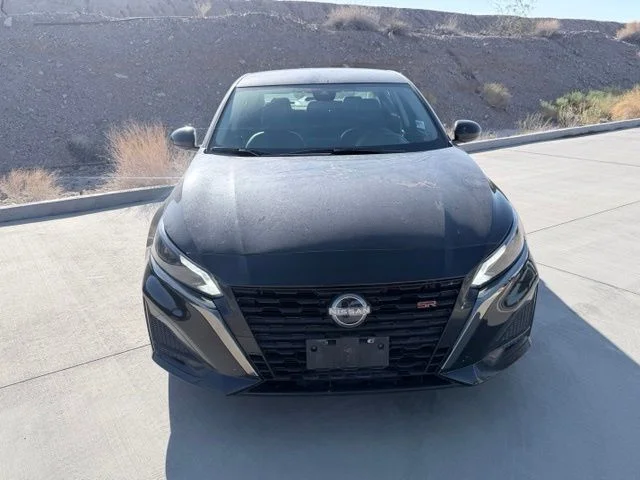 Used 2025 Black Nissan 2.5 SR image 2