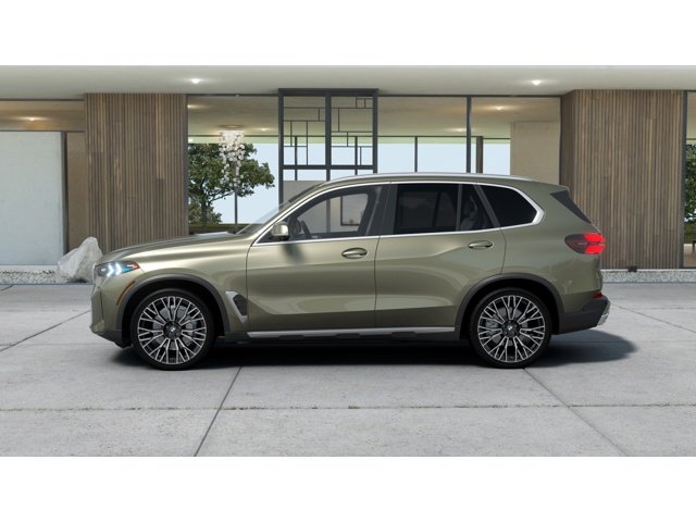 New 2026 Manhattan Green Metallic BMW sDrive40i image 4