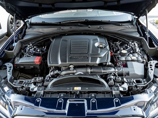 New 2026 Portofino Blue Jaguar P250 R-Dynamic S image 39