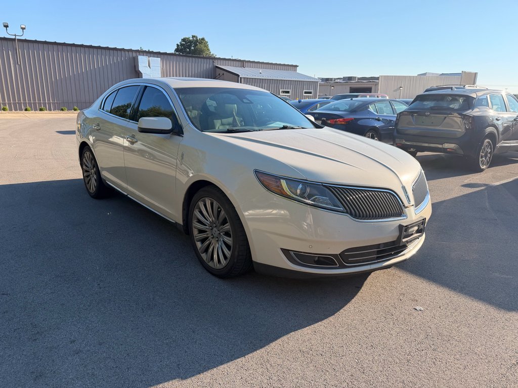 Used 2016 Platinum Dune Metallic Tri-Coat Lincoln Base image 3