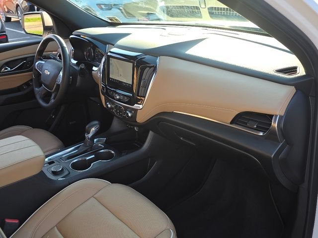 Certified Used 2023 IRIDESCENT PEARL TRICOAT Chevrolet Premier image 21