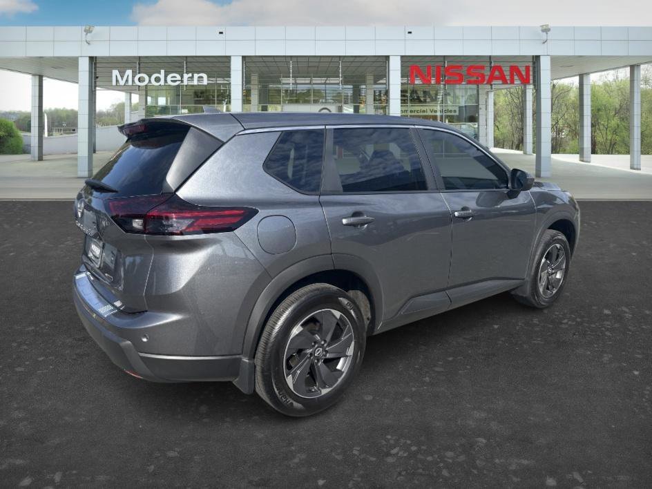 Used 2026 Gun Metallic Nissan SV image 5