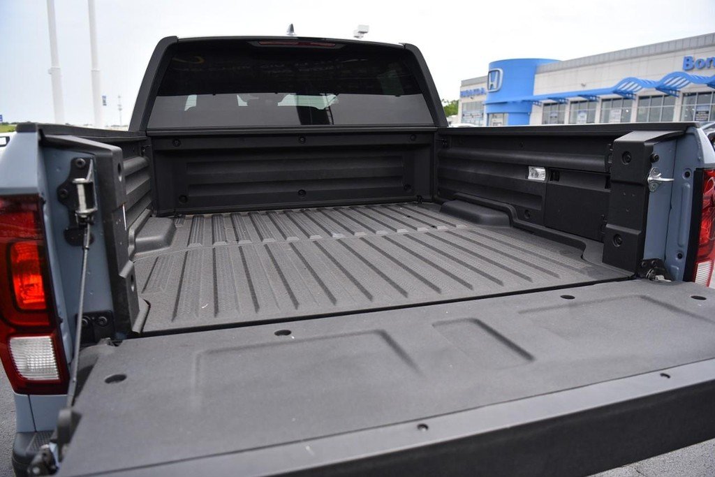 2025 Honda Ridgeline Sport - Photo 7