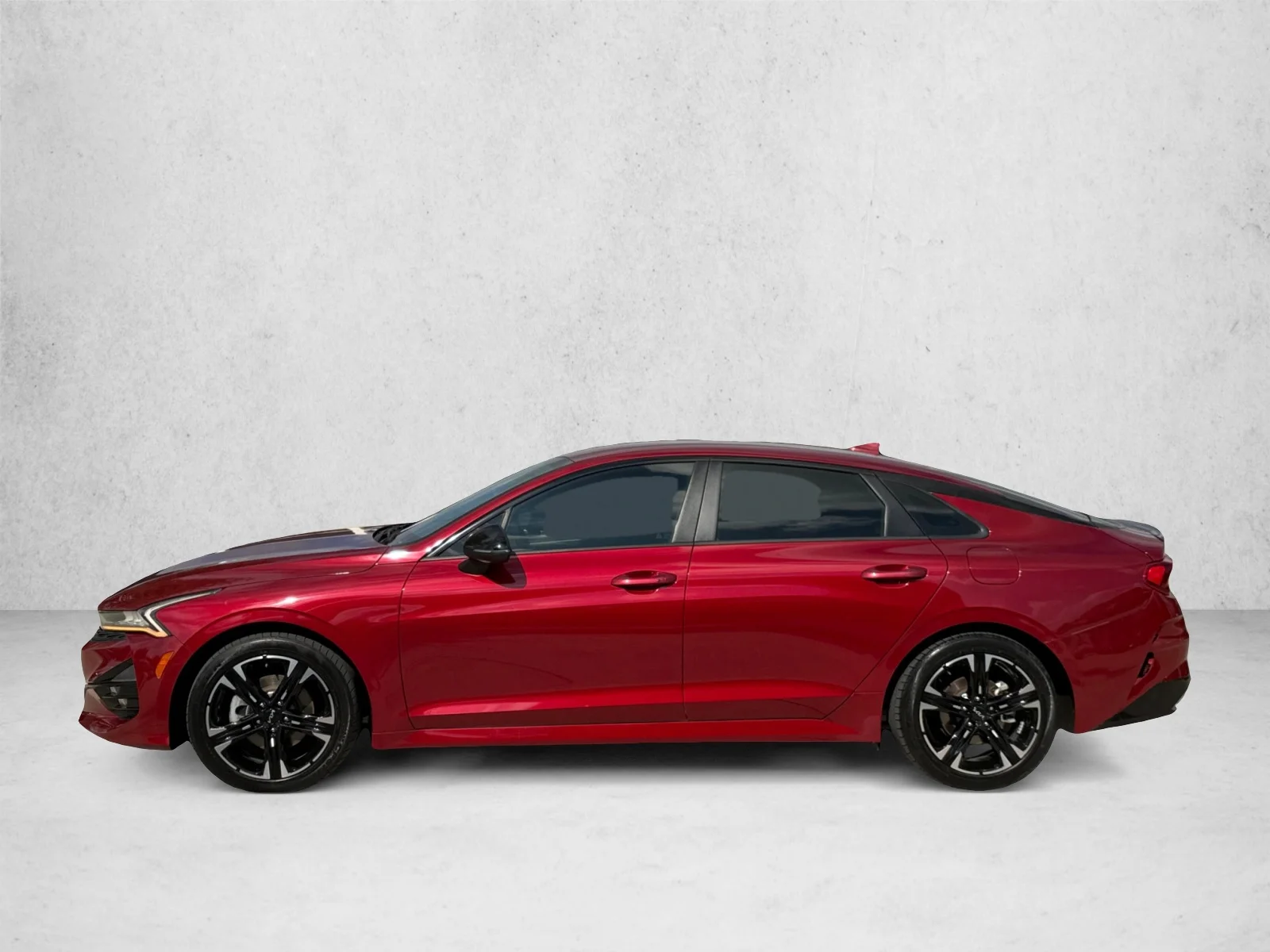 Used 2022 Passion Red Kia GT-Line image 8