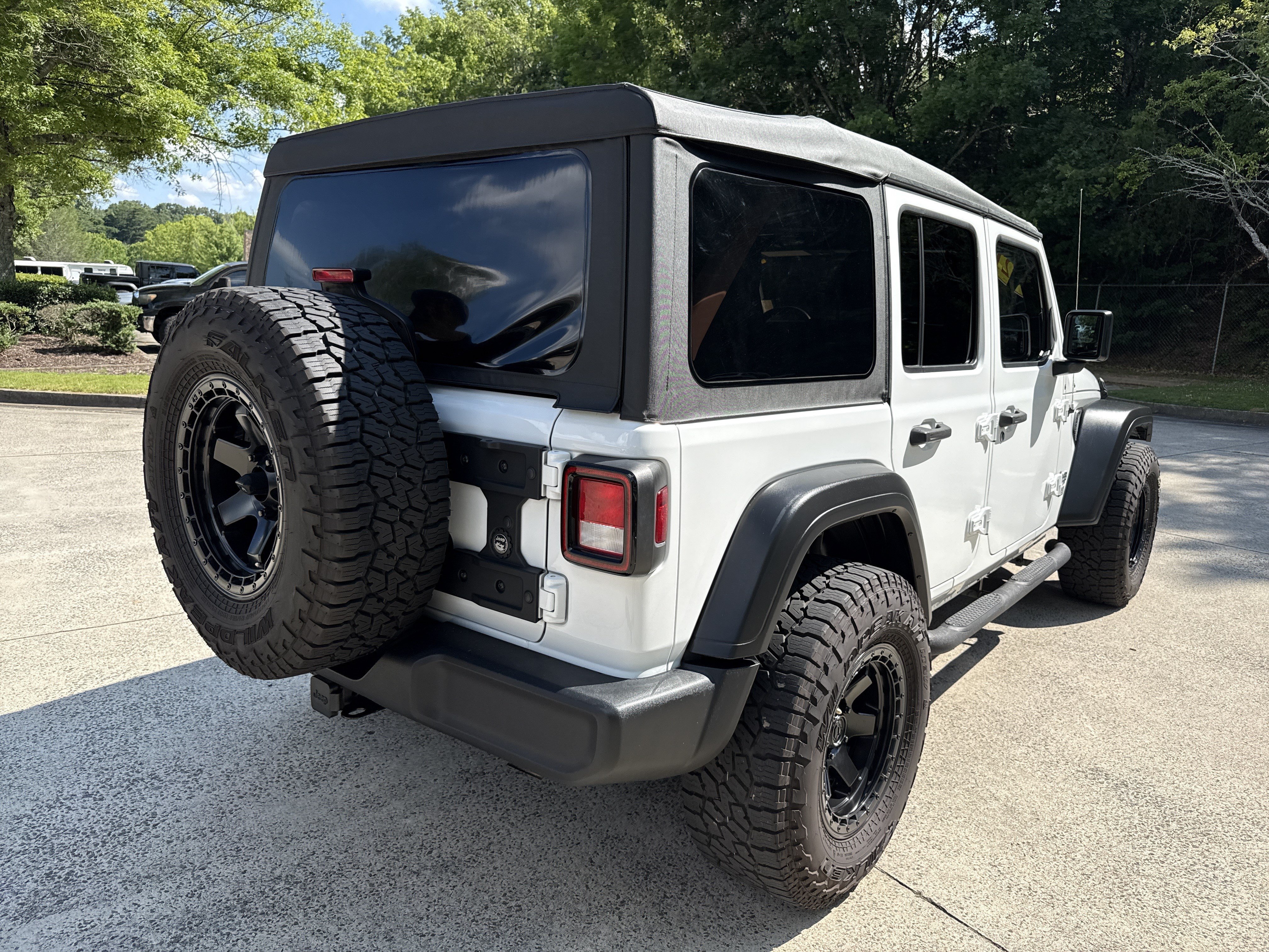 Used 2021 Bright White Clearcoat Jeep Unlimited Sport image 7