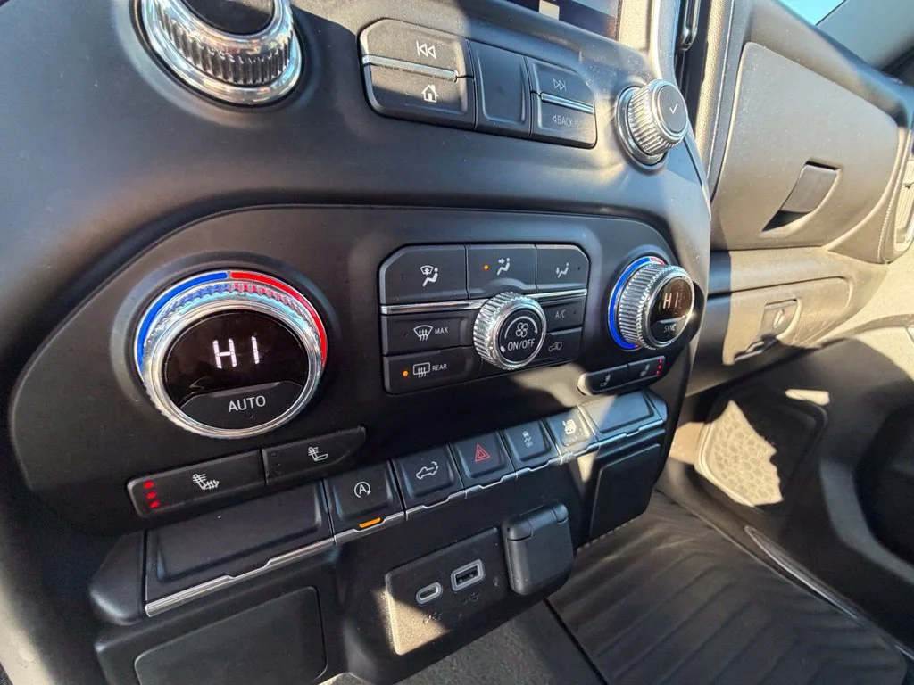 Used 2021 SUMMIT WHITE GMC Elevation image 22