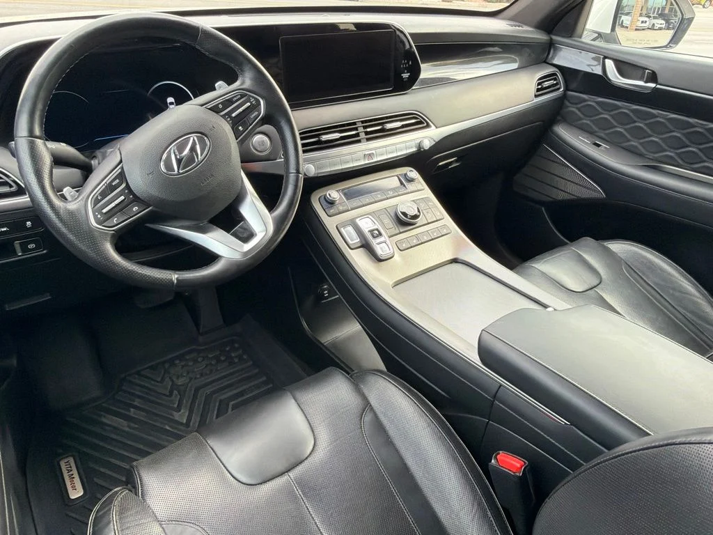 Used 2021 White Hyundai Calligraphy image 18