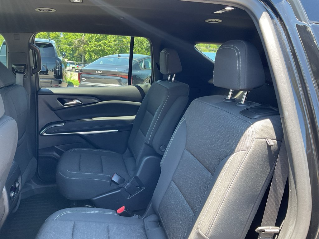 Used 2025 Mosaic Black Metallic Chevrolet AWD LT image 19