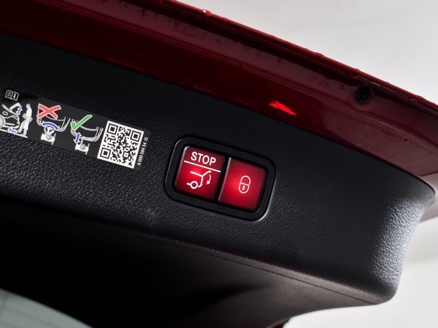 New 2026 MANUFAKTUR Patagonia Red Metallic Mercedes-Benz GLC 300 image 76