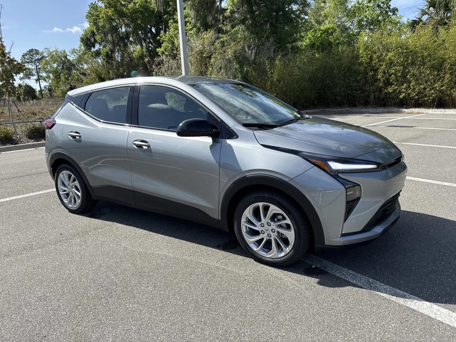 2027 Chevrolet Bolt EV LT Auto's photo