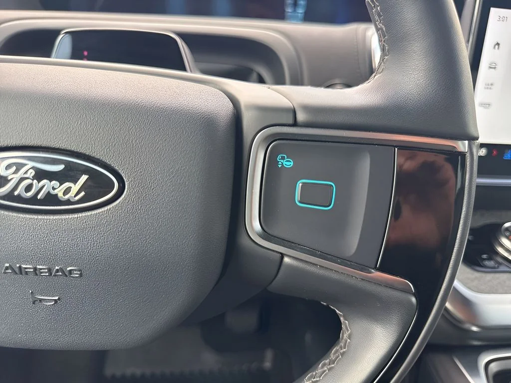 Used 2025 Gray Ford Tremor image 17