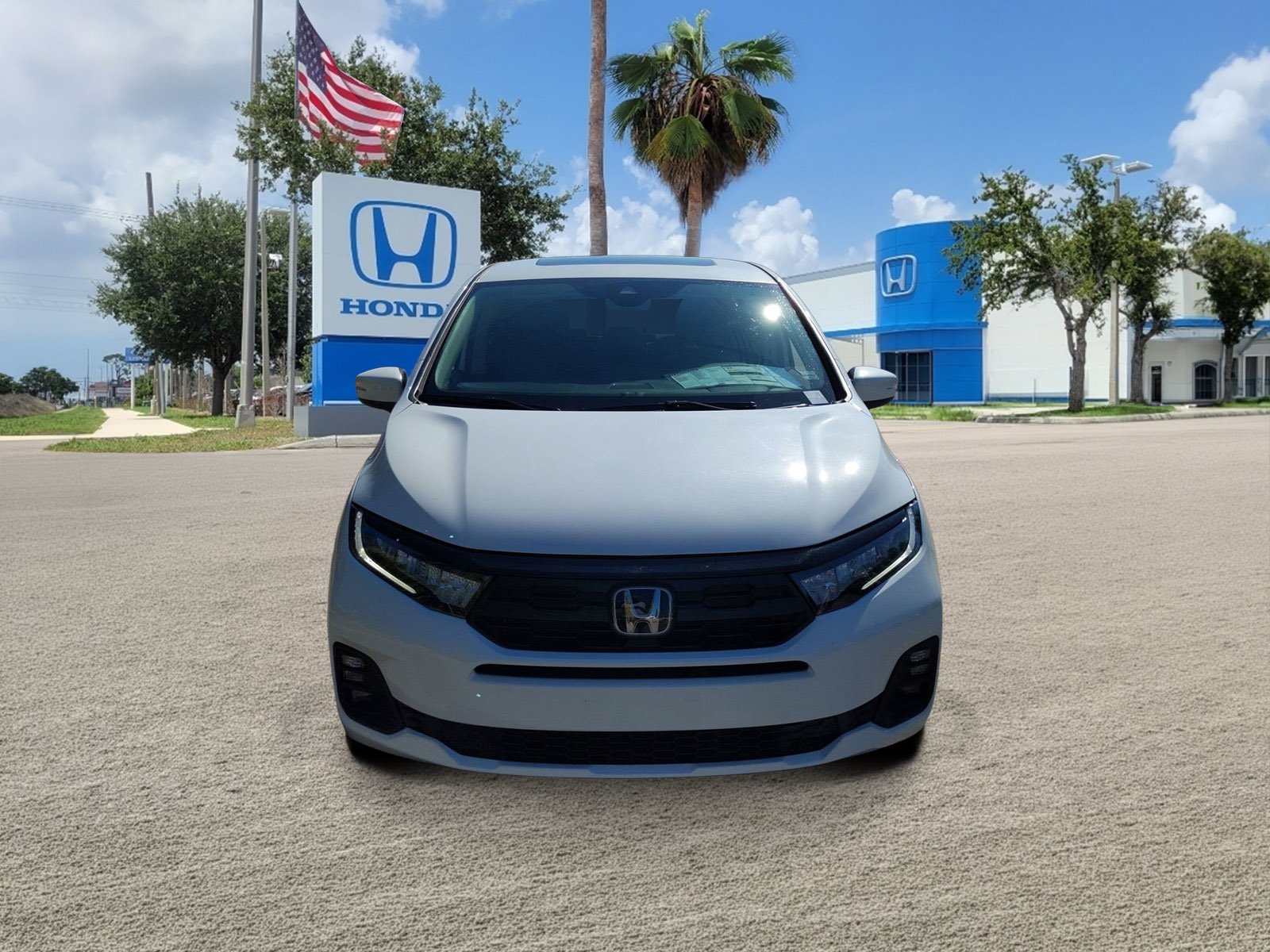 New 2026 Platinum White Pearl Honda EX-L image 2
