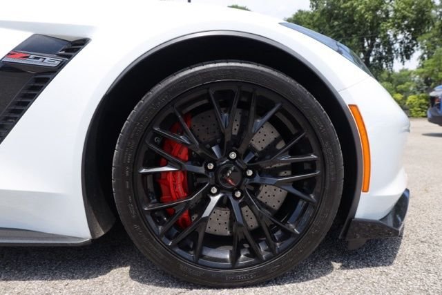 Used 2016 White Chevrolet Z06 image 14