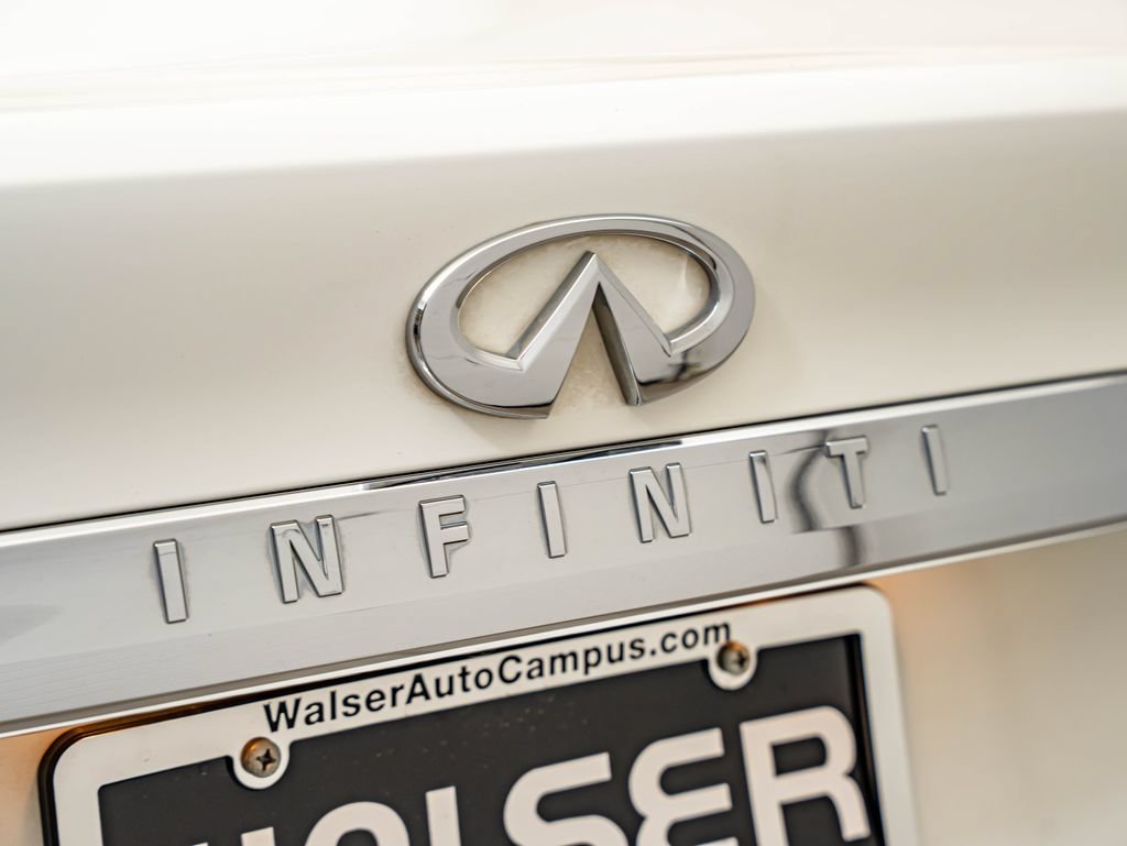 Used 2015 Moonlight White INFINITI 3.7X image 17