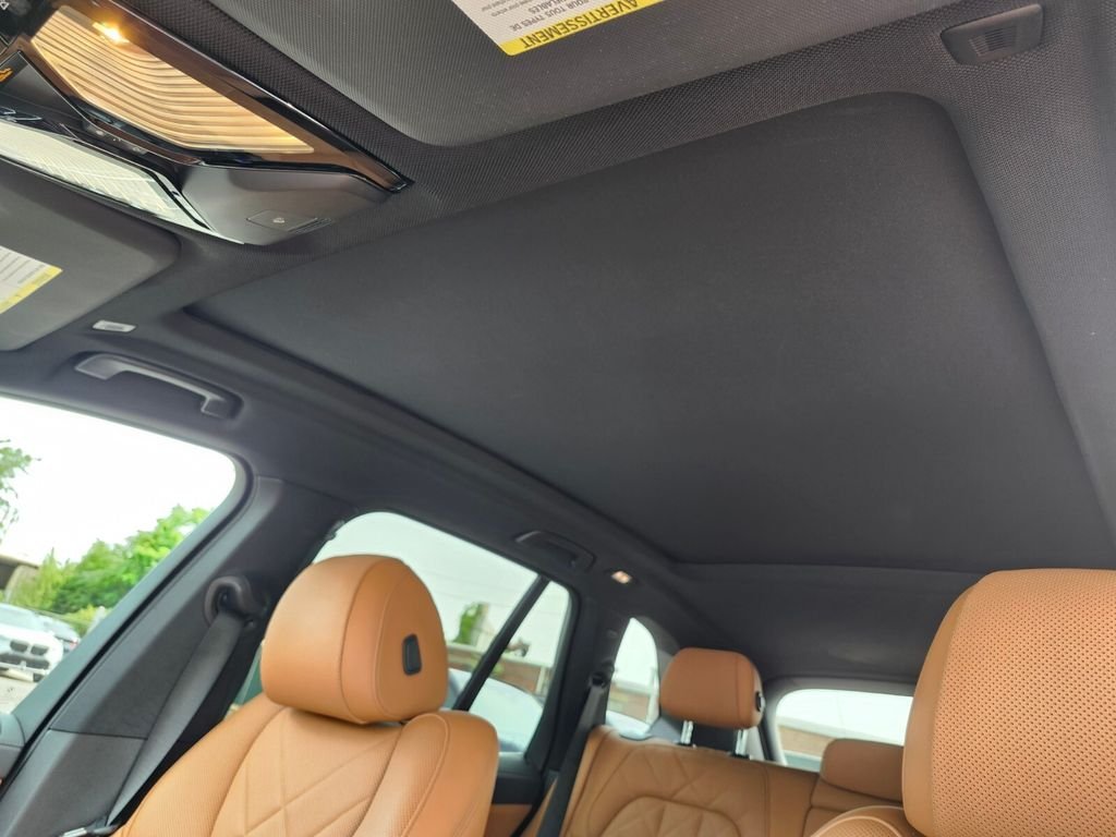 Certified Used 2023 White BMW xDrive40i image 19
