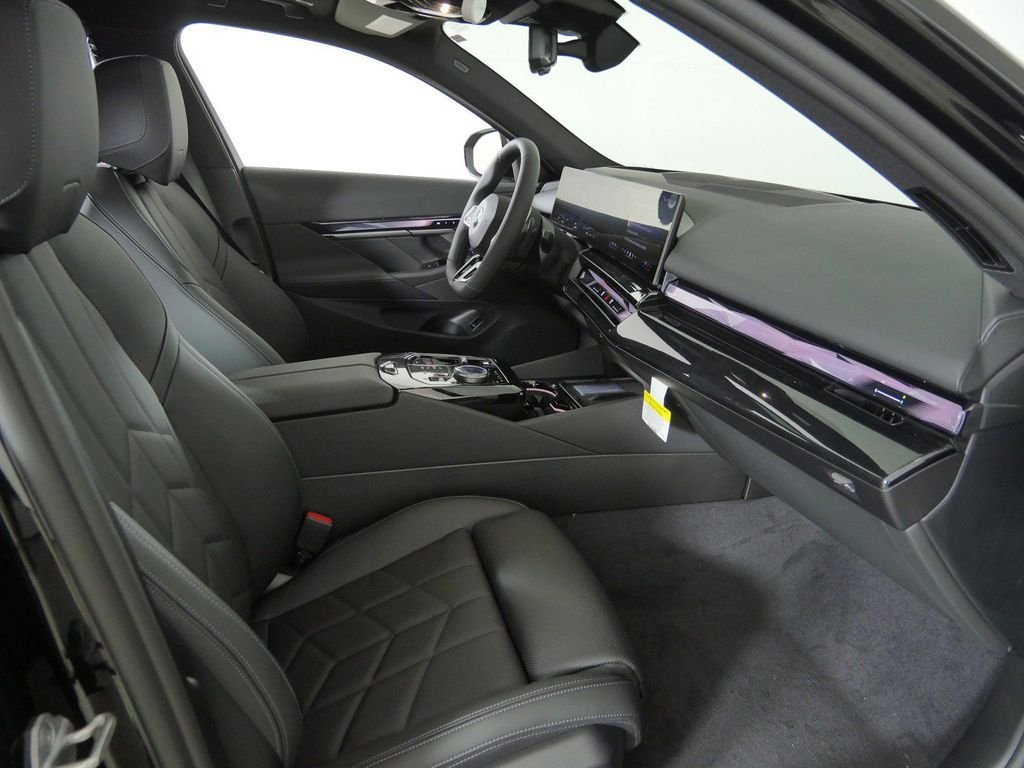 New 2027 Black Sapphire Metallic BMW 530i xDrive image 20