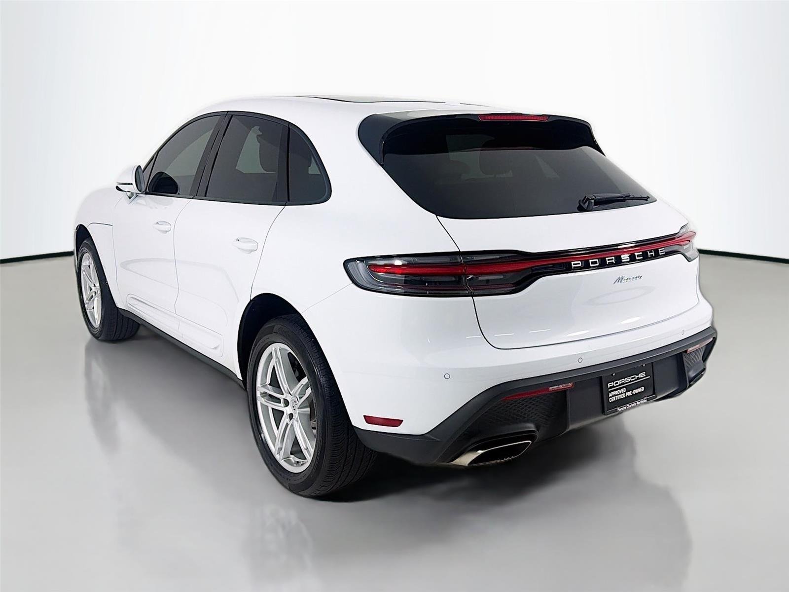 Used 2023 Carrara White Metallic Porsche T image 3